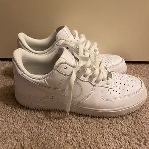 Womens Air Force 1s